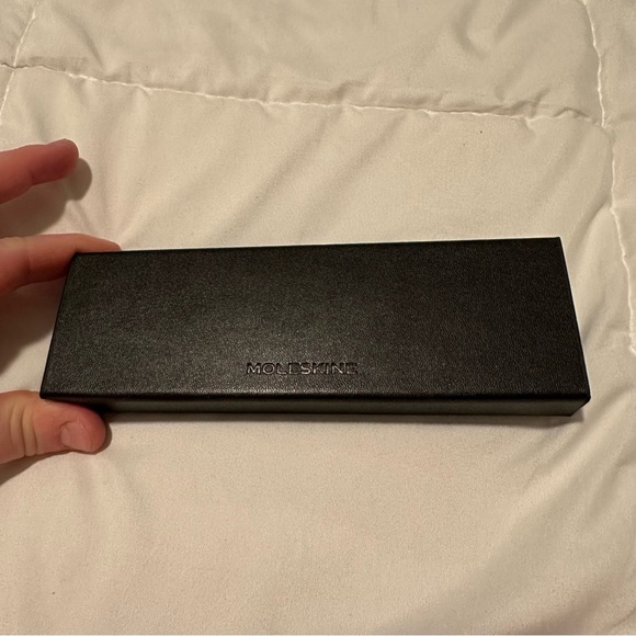 Moleskine brand designer eyewear slim case and cloth as new - Picture 12 of 12